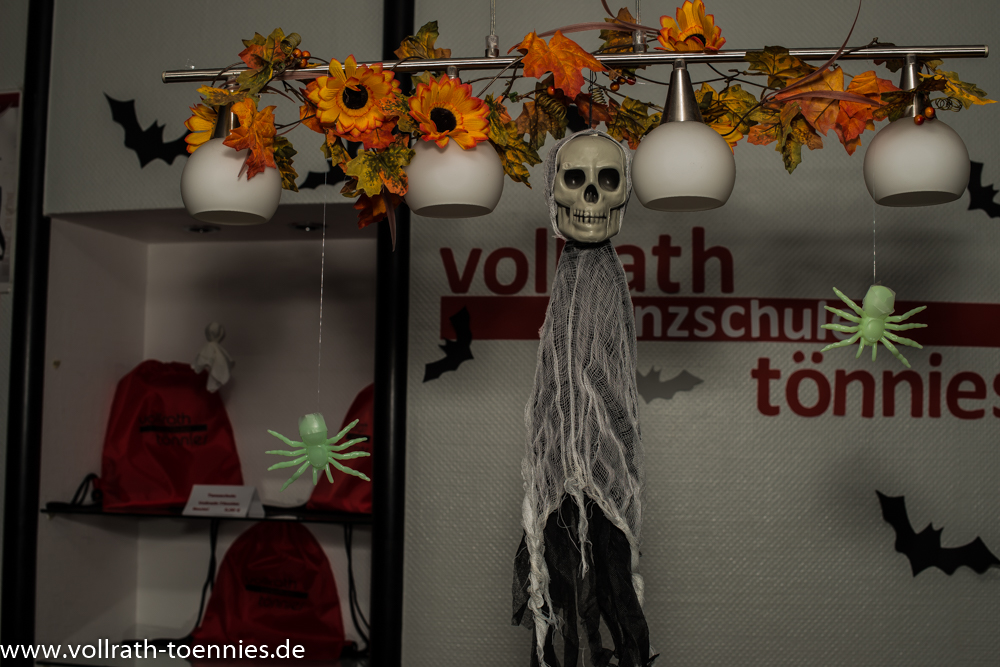 2019 10 26 Halloween Party 9699